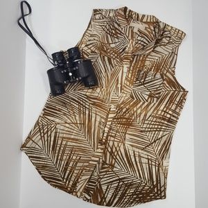 Banana Republic SILK sleeveless Button Up Size 8